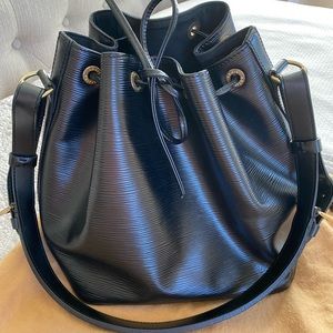 Louis Vuitton Epi Noe Petite